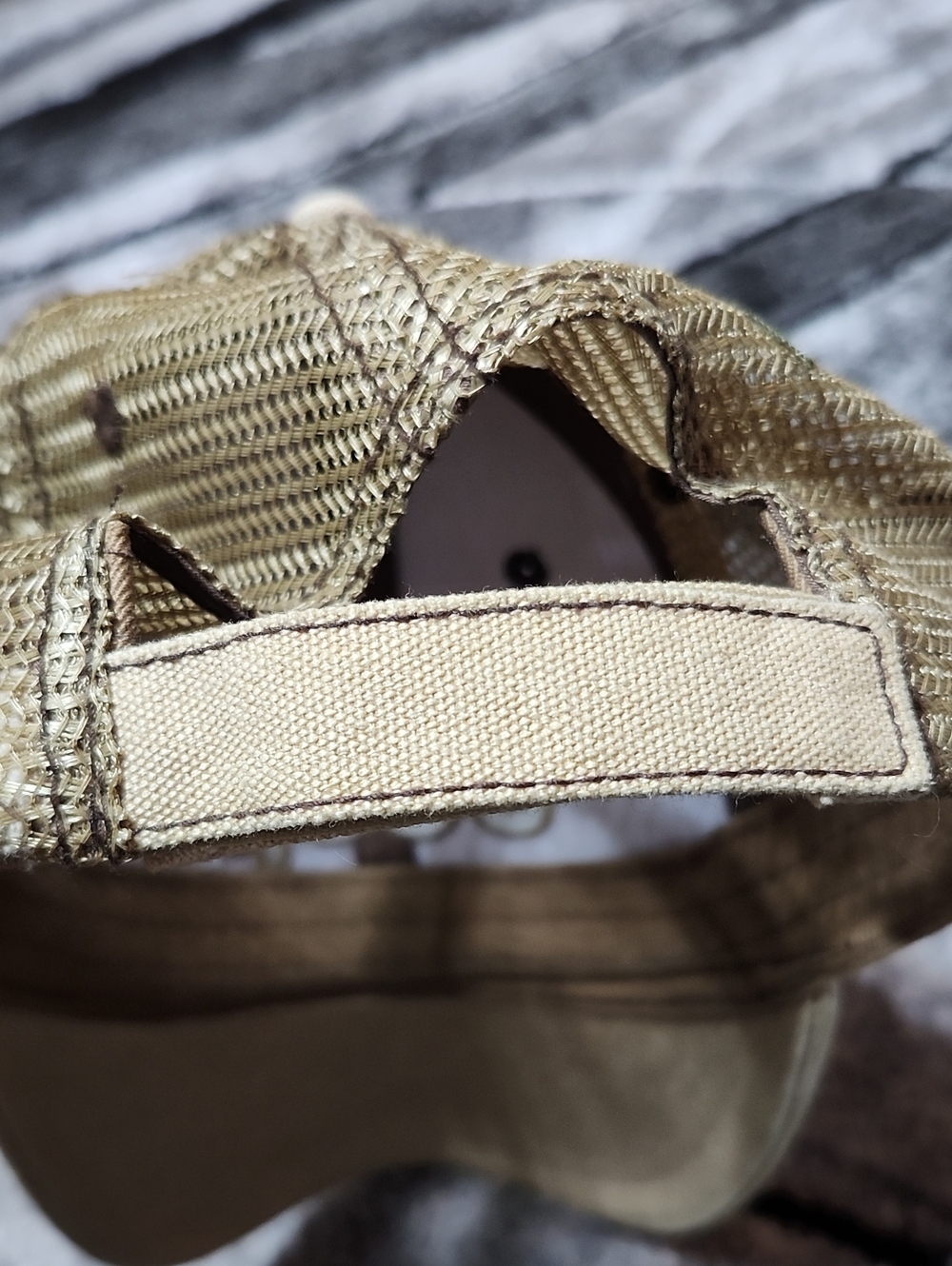 JEEP EMBROIDERED TAN/KHAKI MESH TRUCKER CAP HAT - Picture 6 of 11
